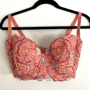 NWOT Adore Me Colete- 34H
